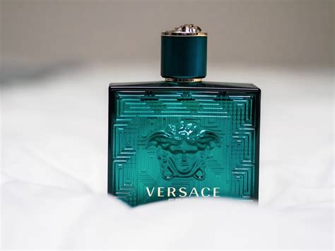 cual es el mejor perfume de versace para hombre